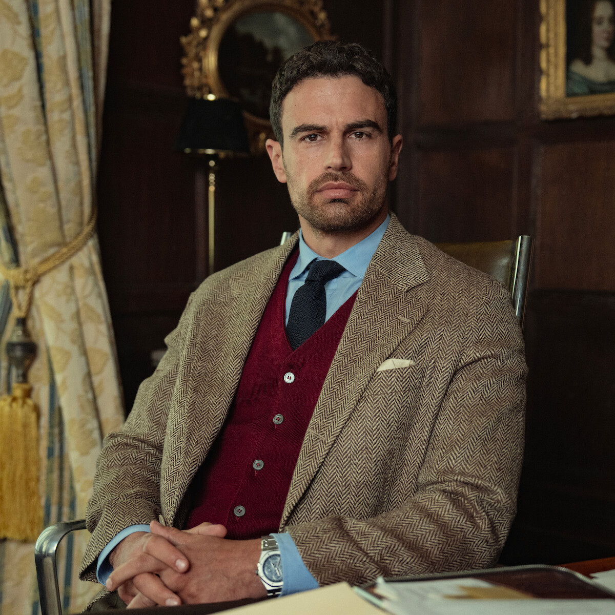 Theo James as Eddie Horniman